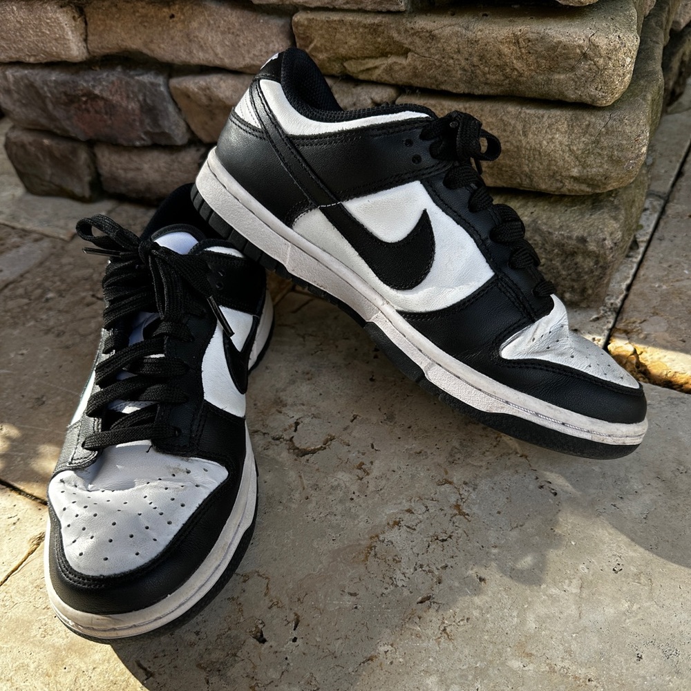 Nike Dunks Shoes Black and White Women’s 7